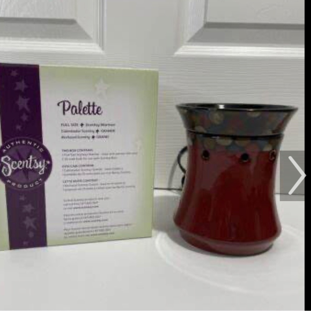 Scentsy Palette discontinued warmer. NIB never been used.